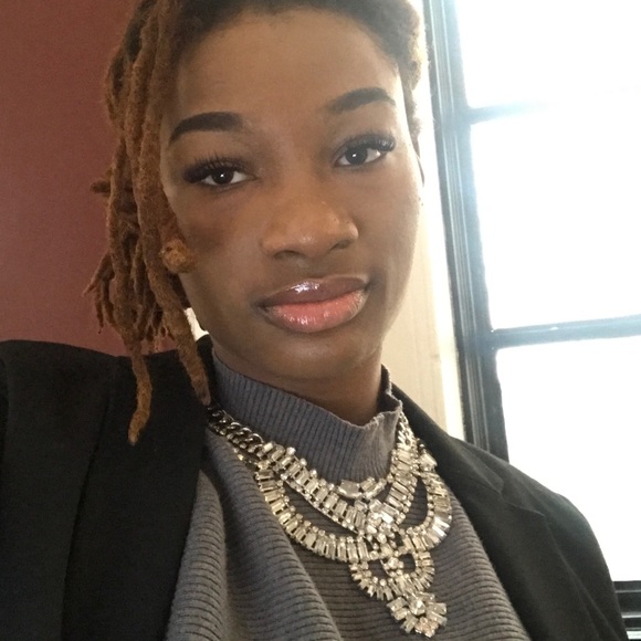 Flawless new Crystal necklace. 💗 Four available. - Picture 4 of 6